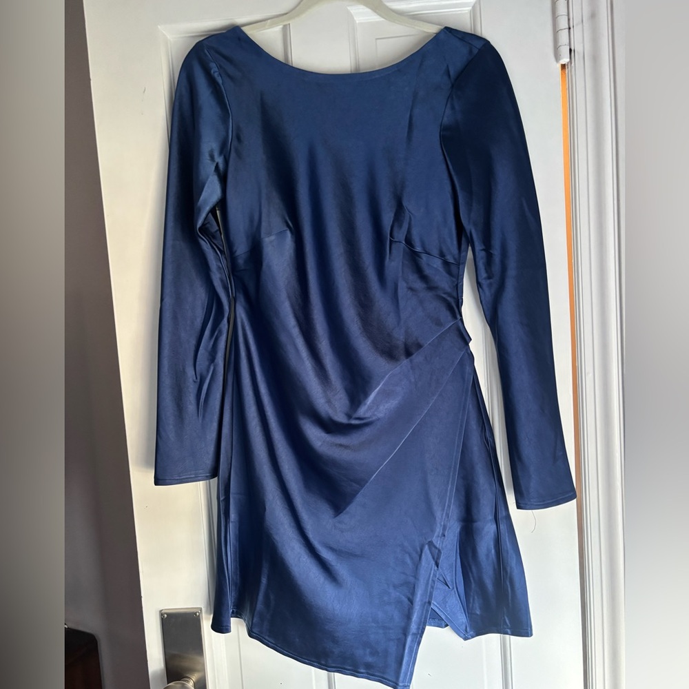 Brand new - Mini satin backless dress